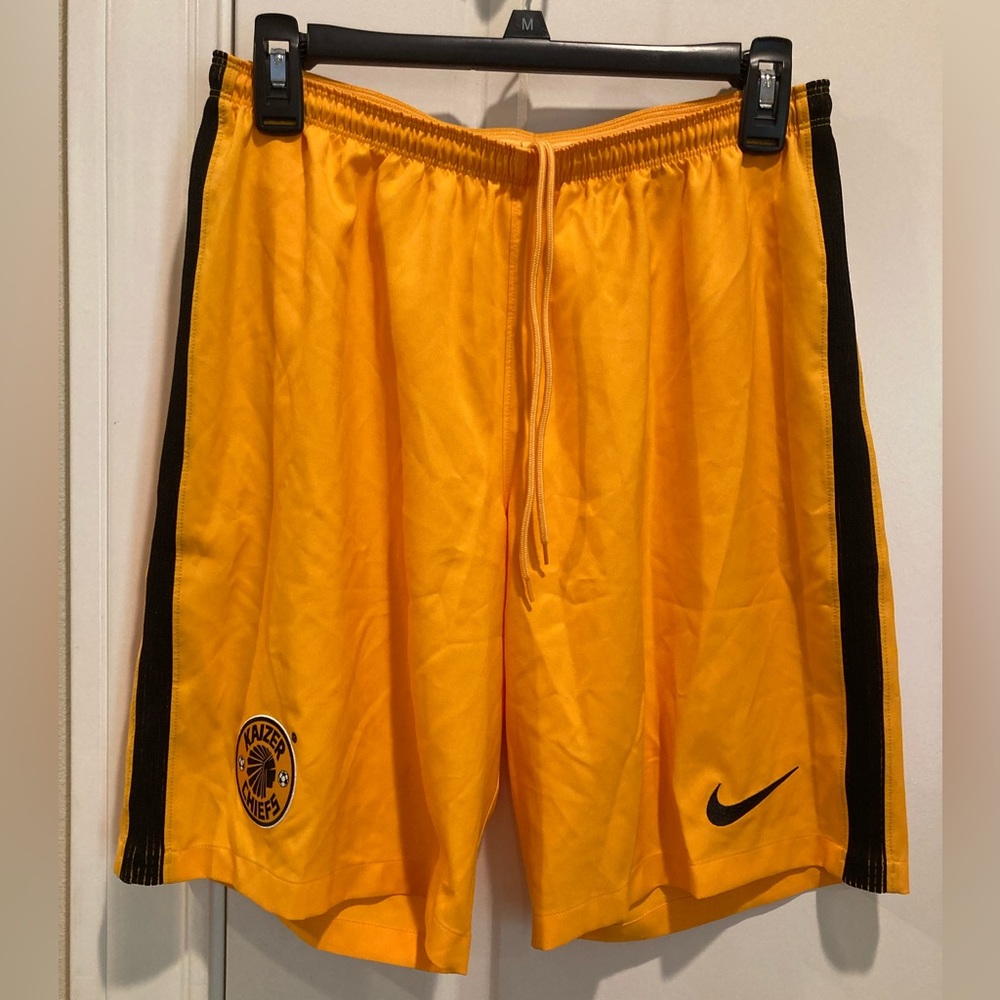Nike Kaizer Chiefs Vodacom soccer shorts size medium